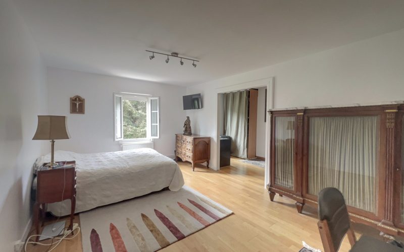 093B85B1-66AF-5821-18F2-68E4CB8937EF