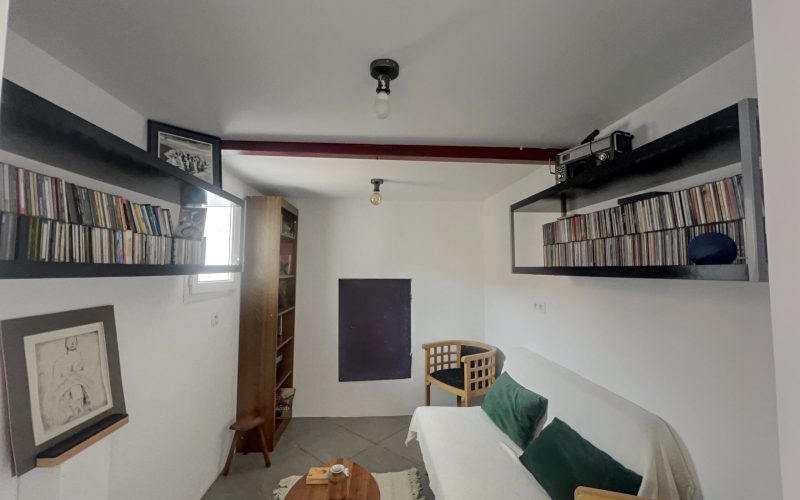 099D9912-2984-D7BF-DF88-BA5E19F763E7