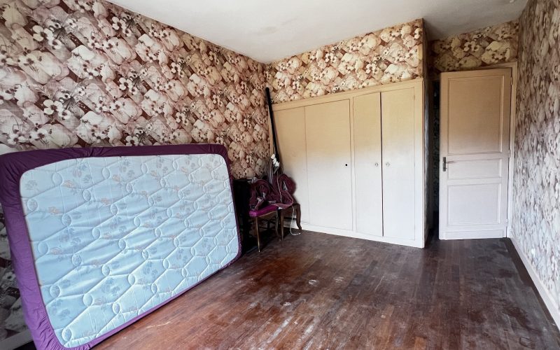 10E15DB2-FE18-DF06-F0AA-AFB1381C0081