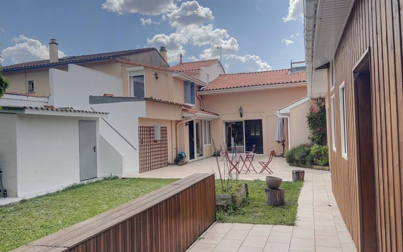 15021934-B326-10E9-7C2A-1776F6768C08