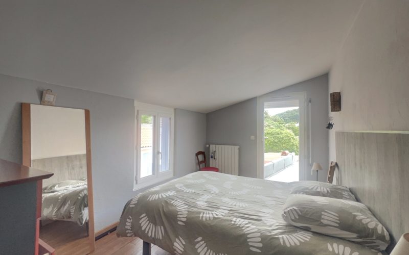 1EBCBC5D-D3CD-F006-374E-F45F5FD3FE5E