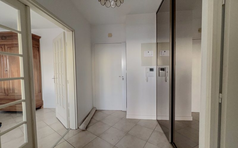 61AA431C-3A50-6824-6AA0-C1228D684E7D