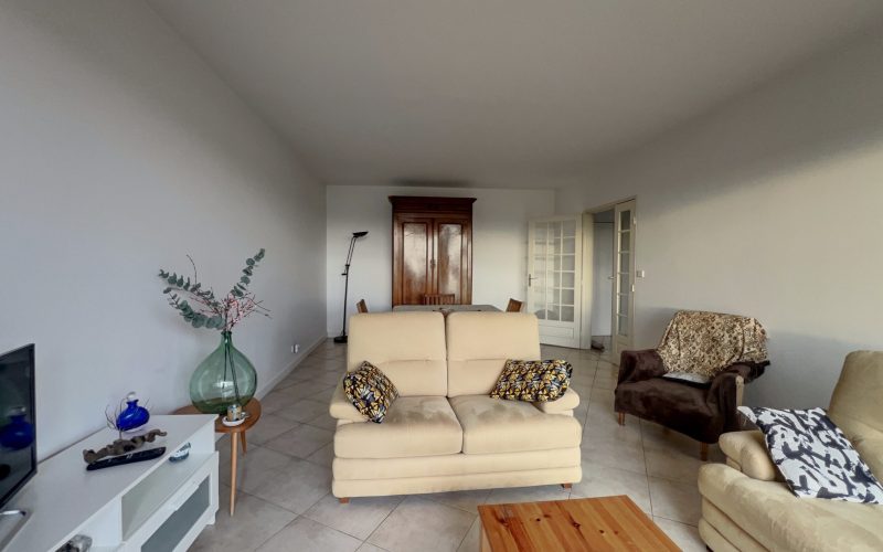 70BAD6BD-5E2D-3513-3E78-D86AF0B8C284