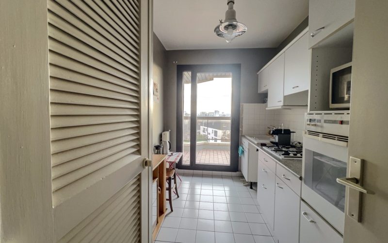 DC11A3B3-2E49-1210-488E-85BDA81FE5DA